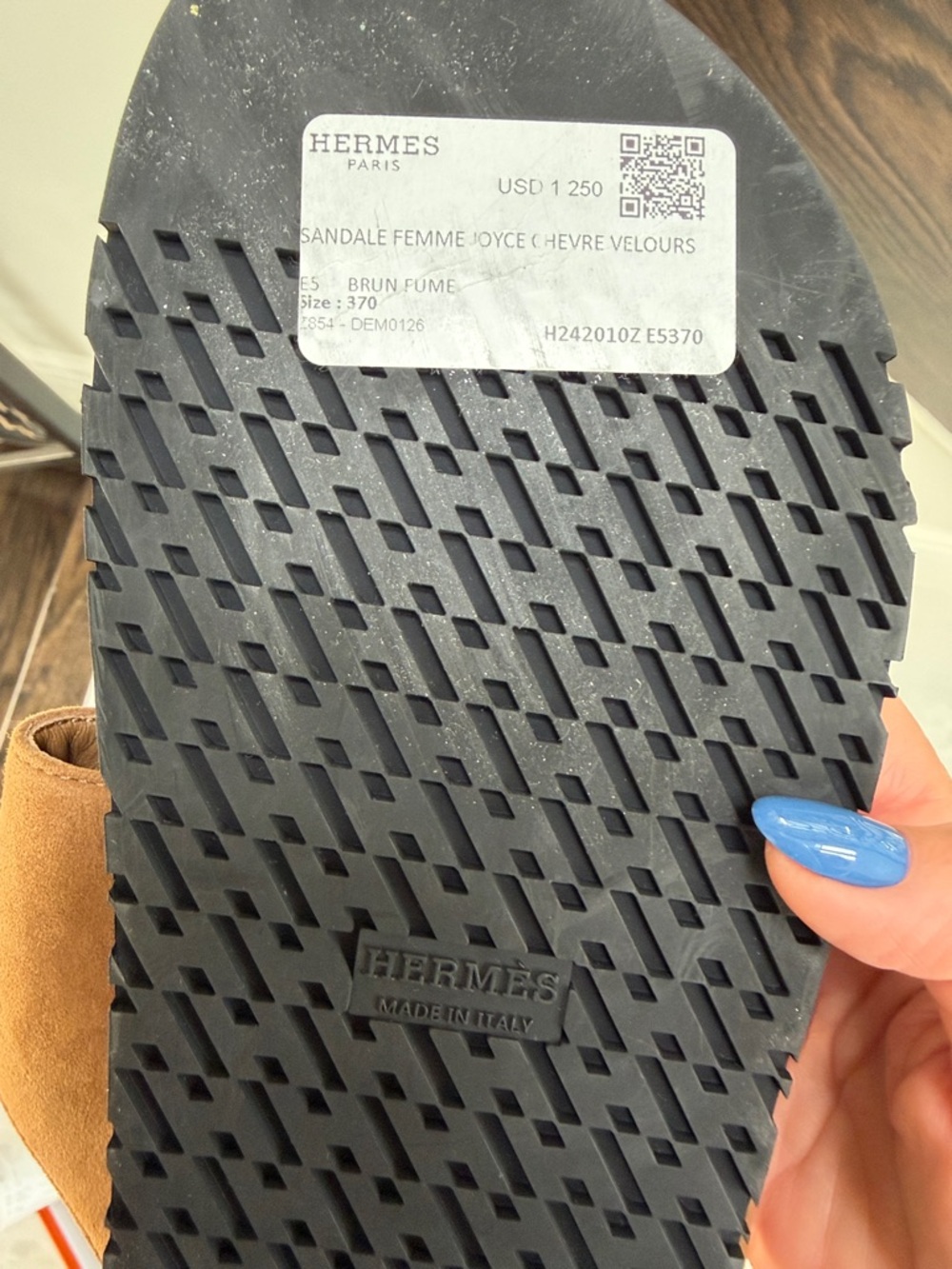 HERMES JOYCE CHÈVRE BRUN FUME SANDALS SIZE 37 BNIB - Picture 2 of 2